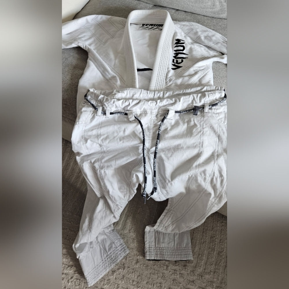 Venum White BJJ Gi